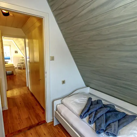 Mina Holiday home Neuharlingersiel