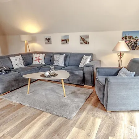 Holiday home Mina Neuharlingersiel